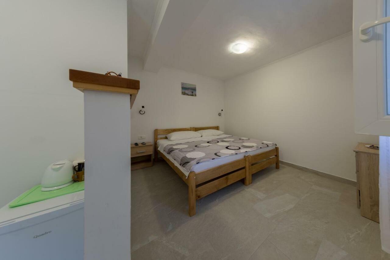 Room Nino سكرادين المظهر الخارجي الصورة