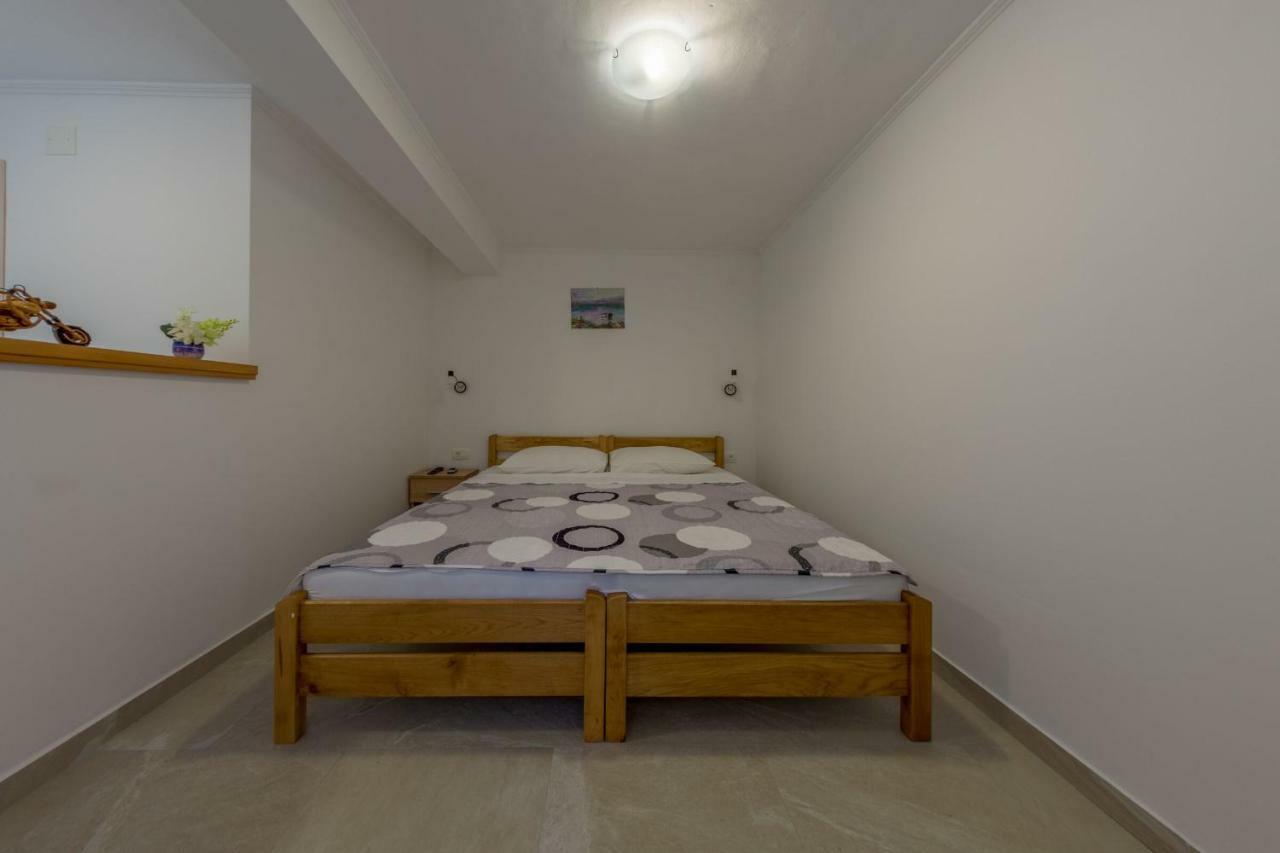 Room Nino سكرادين المظهر الخارجي الصورة